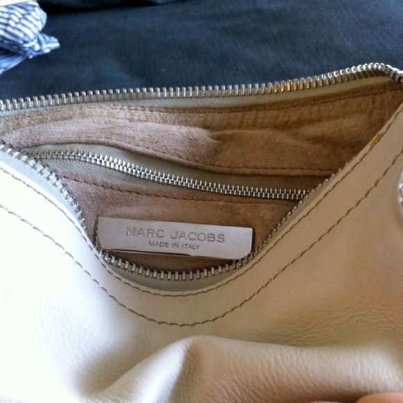 Marc Jacobs White Leather Shoulder Bag - Picture 3 of 5